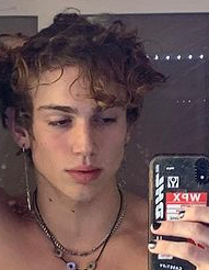 61198E0F 0A46 4017 B7EB E98D7F23842C