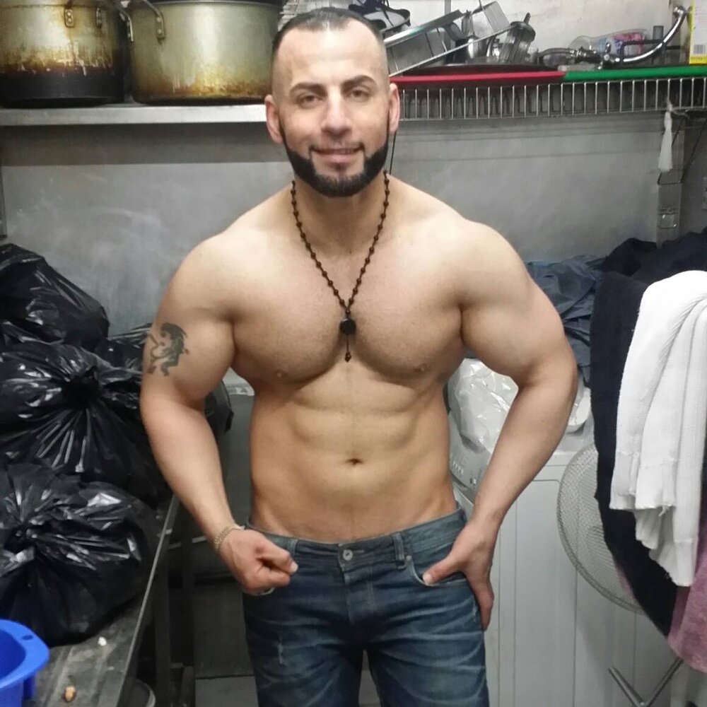 C61D4CF6 22F8 458C 8584 E71FE3FF1901