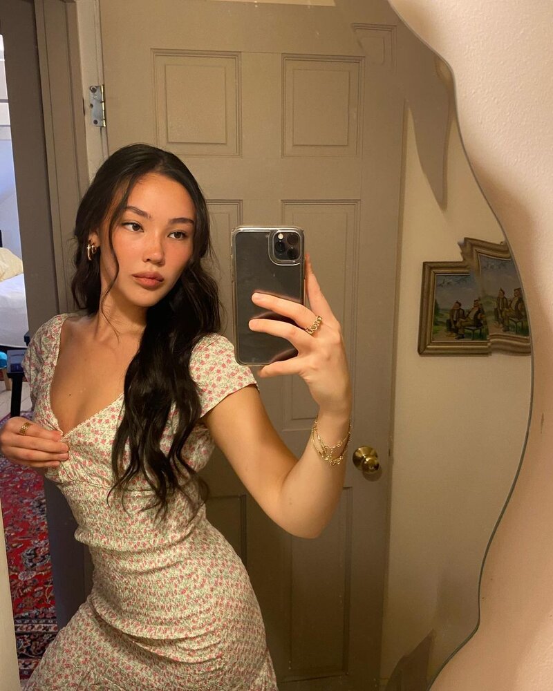 Marikoluv    CBTd16hHpV7    