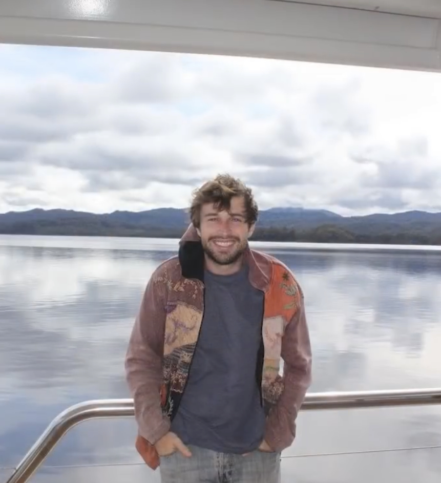 E8BC16D2 0E80 40CB B679 5D9409687EF0