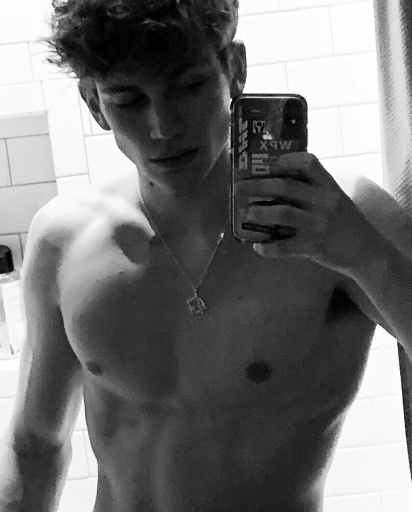 A4366CA8 81DB 4F1A B401 C9A409AFD824