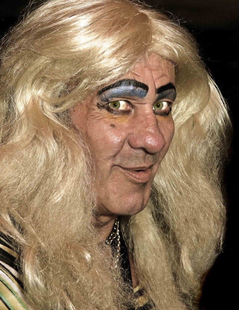 16402557 5C42 45B1 B6E4 BC1D488734B2