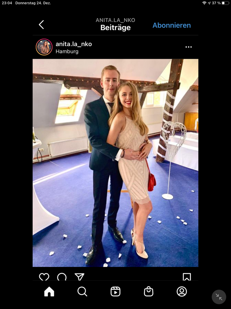 9904F828 0351 47EE 9573 D4E2239DB93E