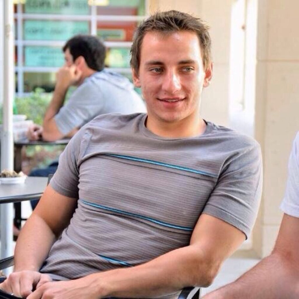 Young vitalyzdtv 1024x1024