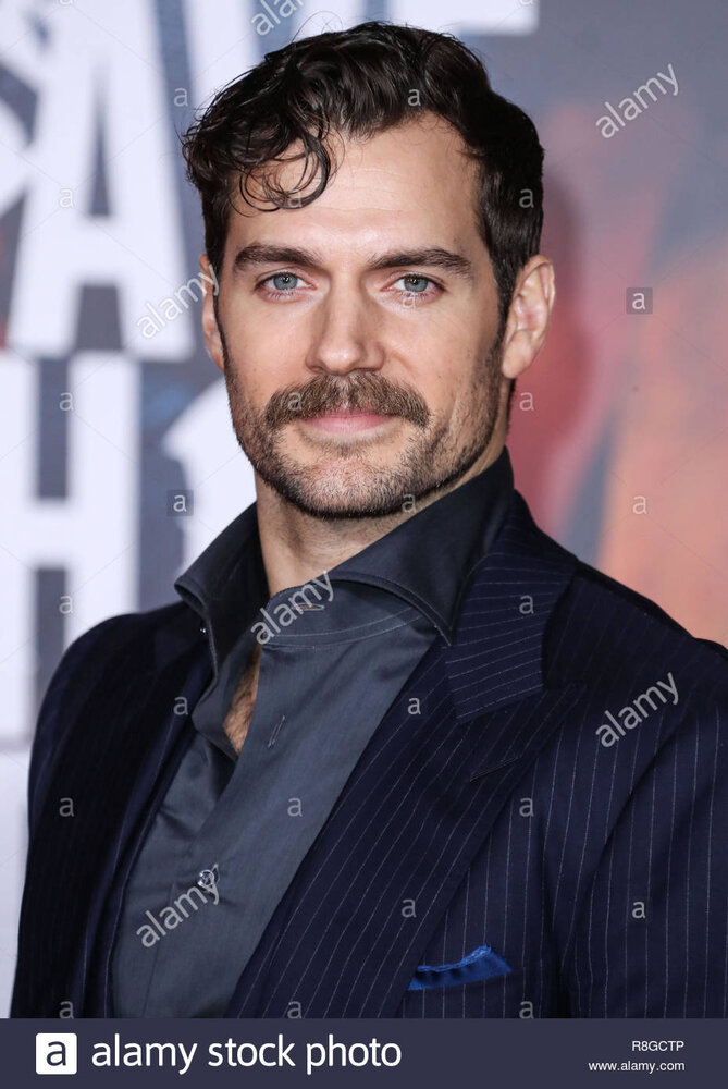 Hollywood los angeles ca usa november 13 henry cavill arrives at the world premiere of warner 