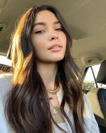 Caitlin burles 20210101 005 non fotografer kly