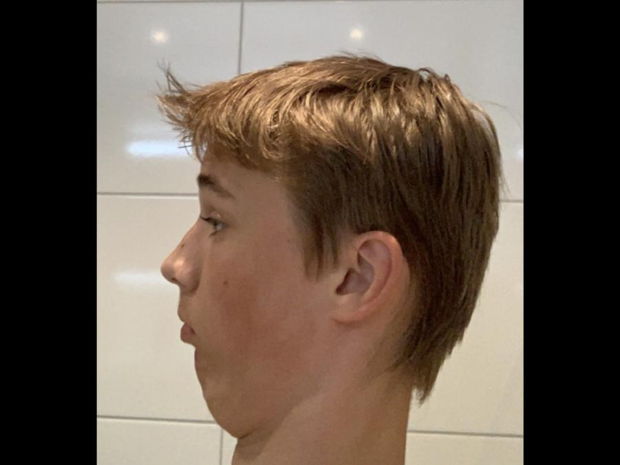 1610040232684
