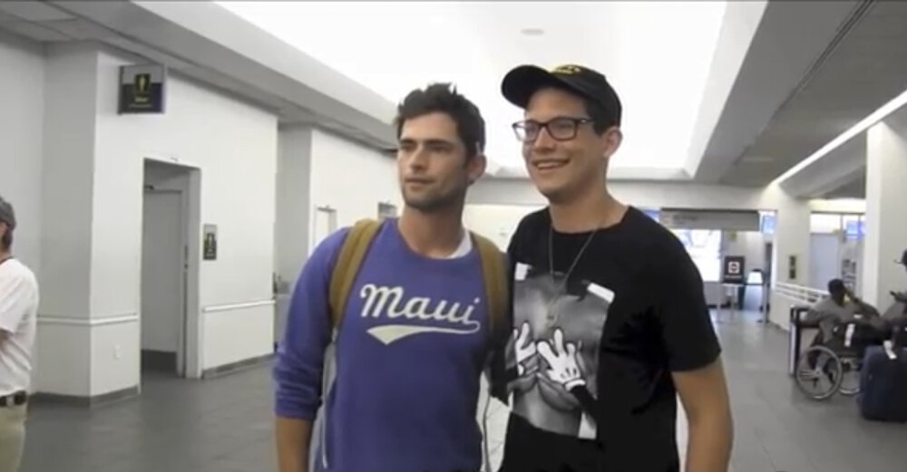 56C7B976 317D 41B3 B7D0 2DF3DF83CBB7