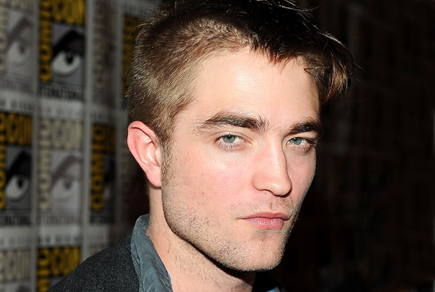 Robert pattinson red carpet twilight breaking dawn 2011 photo FC