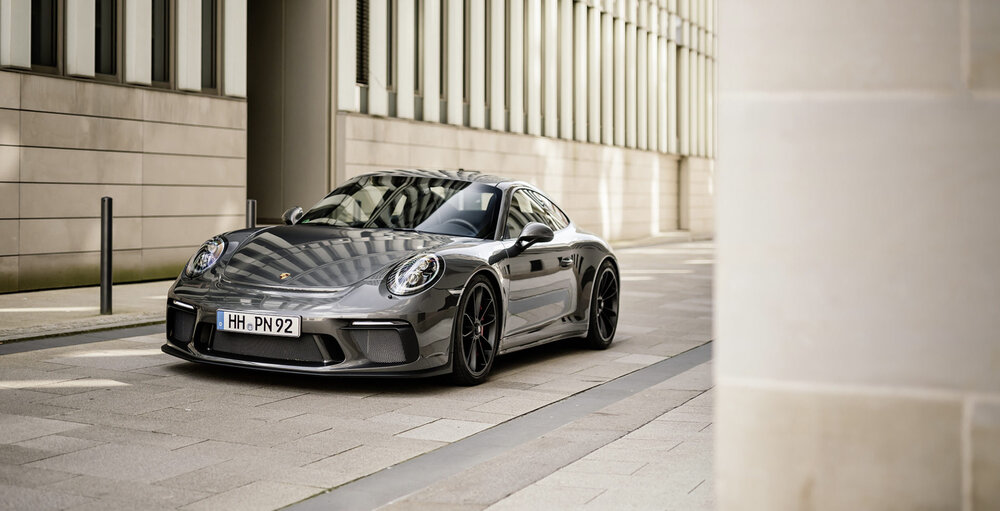 Porsche 911 gt3 touring 31 1920x980