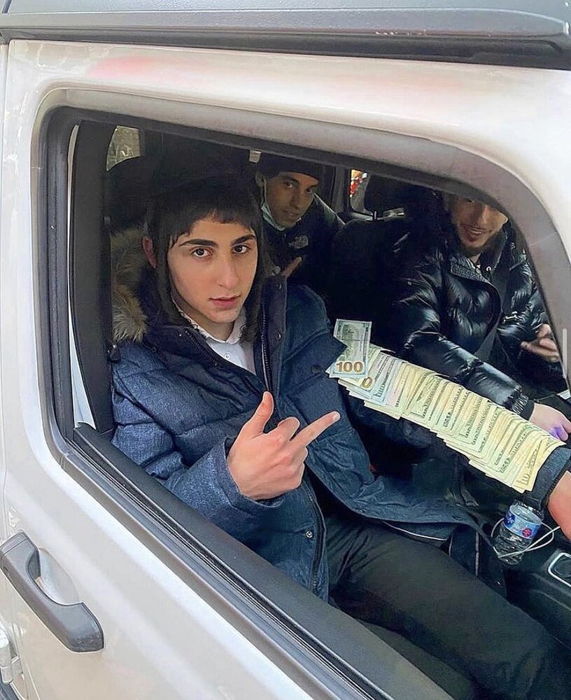 DE439D8D A611 4498 B493 0653957D80BF