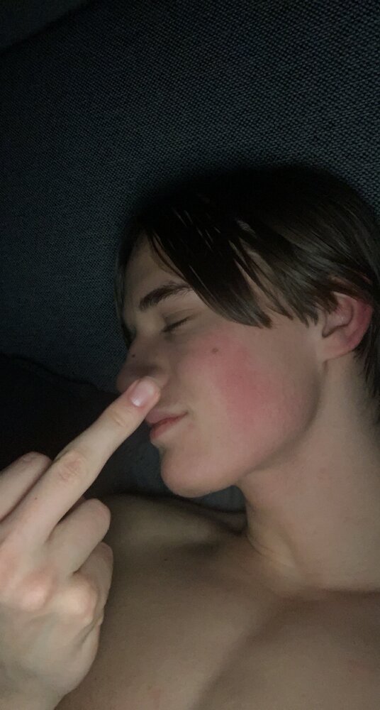 8B49E126 92F5 480A B5E9 FA565B46E198