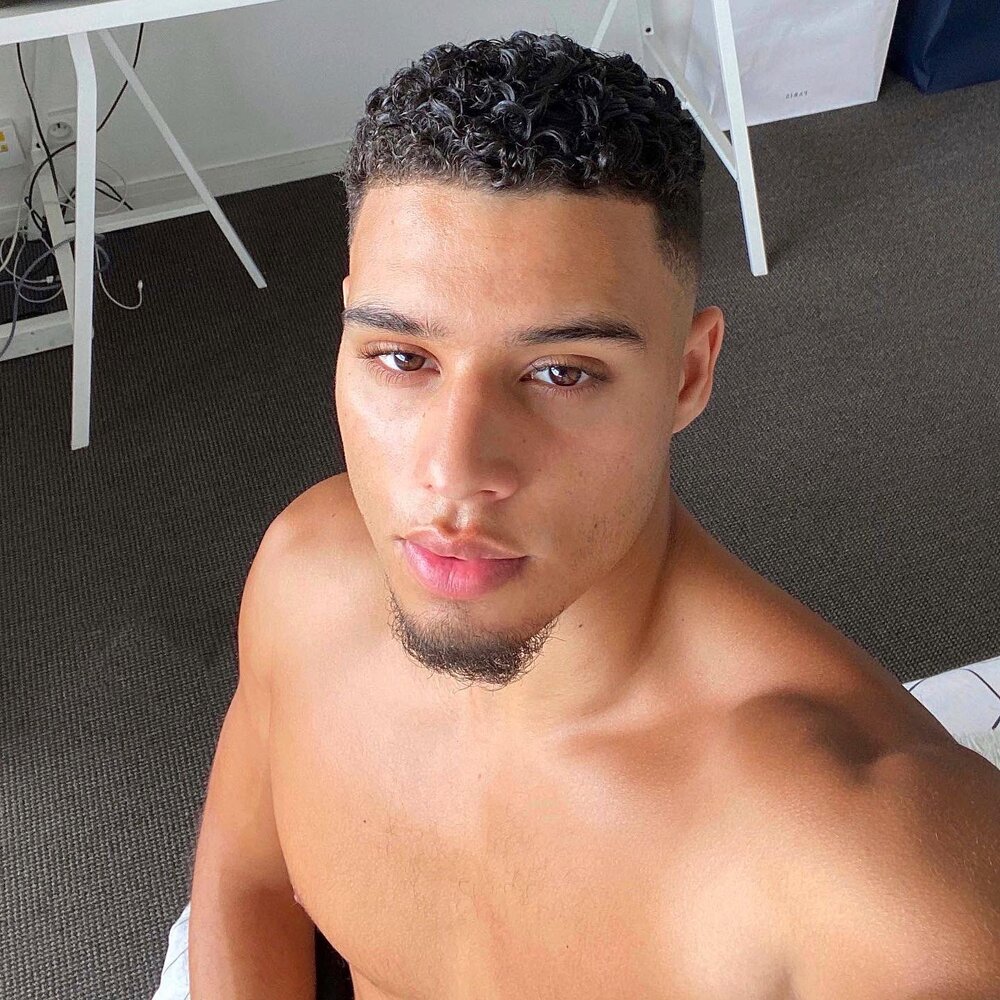 ETLIUIuX0AA0ErN large