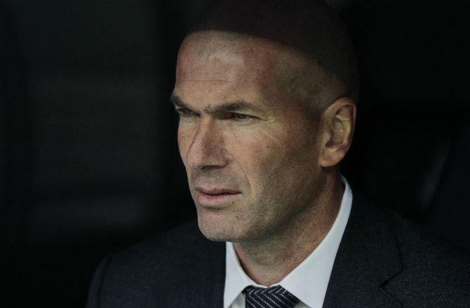Zinedine Zidane rend un bel hommage a son frere decede