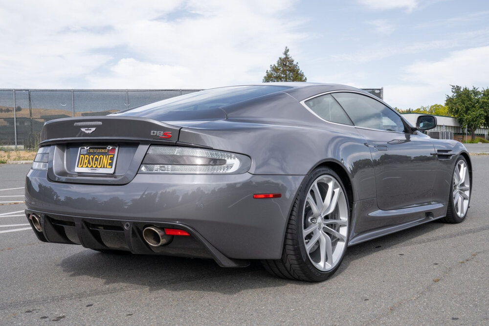 Aston Martin DBS 7