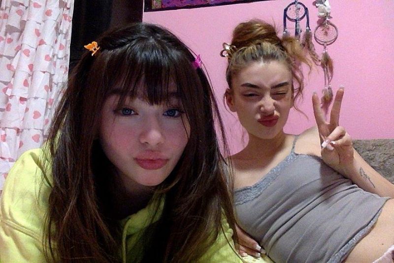 20200320 CELXXXCOM malina weissman social media 03 20 2020 0