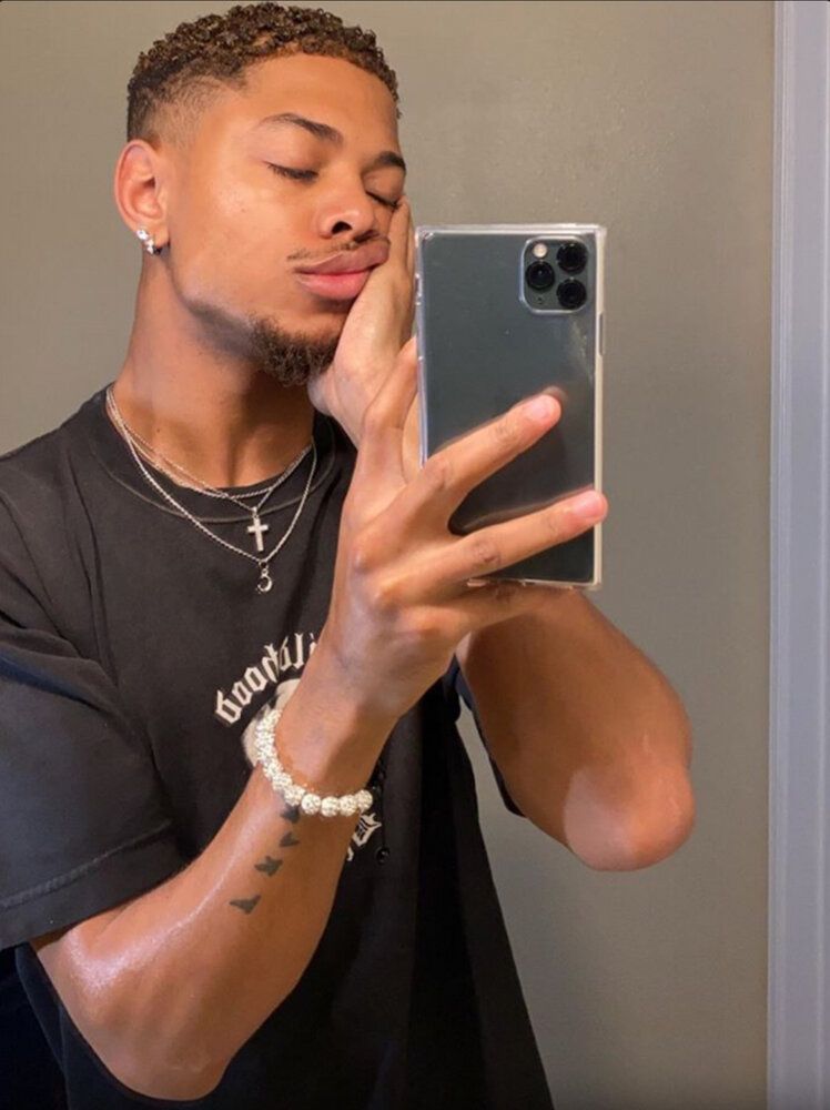 E12EA24F CC4D 4DFC A148 37F9283289AE