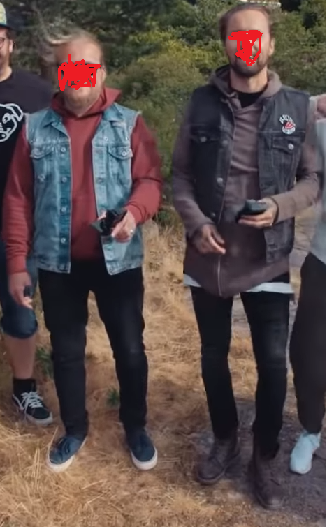 manlyt.png