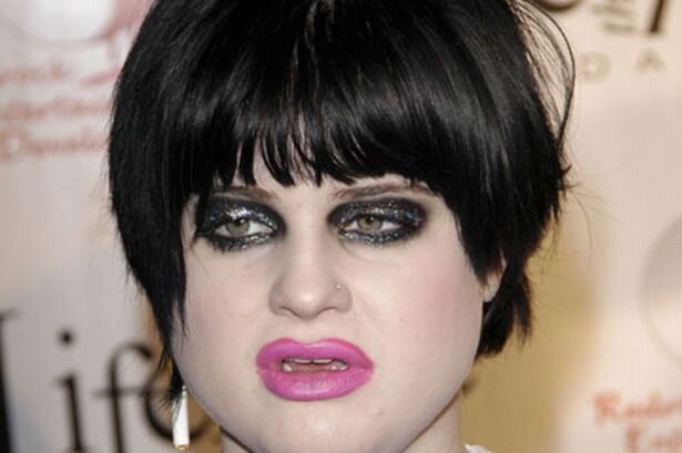 image-1-for-when-kelly-osbourne-stepped-out-at-the-emmy-awards-in-la-this-week-the-crowds-and-...jpg