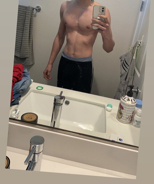 01FB7FAB AE81 42E9 BB02 BB6AEC3A0C8B