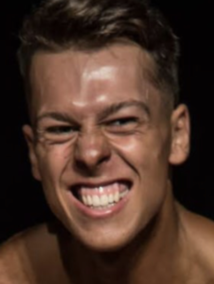 BC2131B0 2ECA 426D ABC0 90D87B40B17D