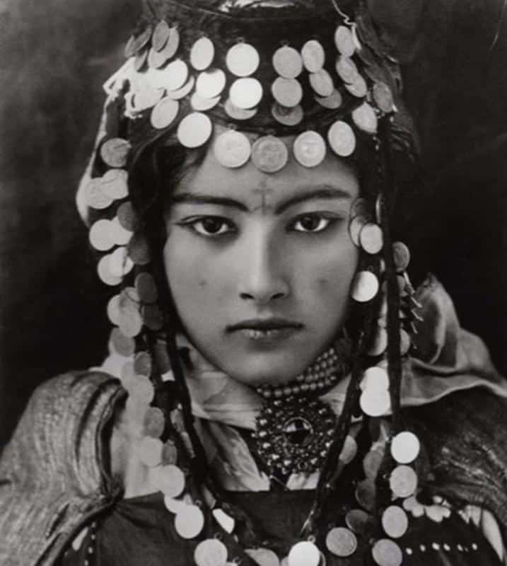 A young woman from the Ouled Nal tribe in Algeria 1905