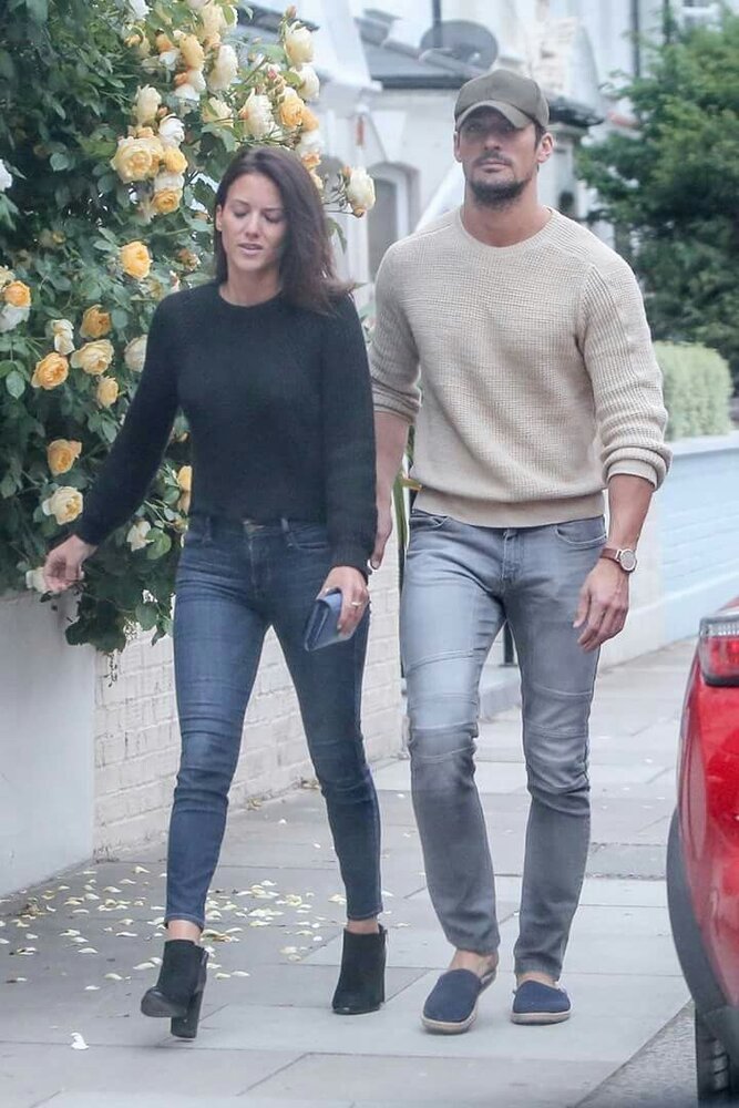 A463fbf380f819624fc598f77b8dcdd7