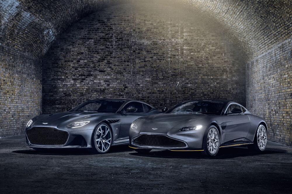 Aston martin presente deux editions speciales 007 21561 1