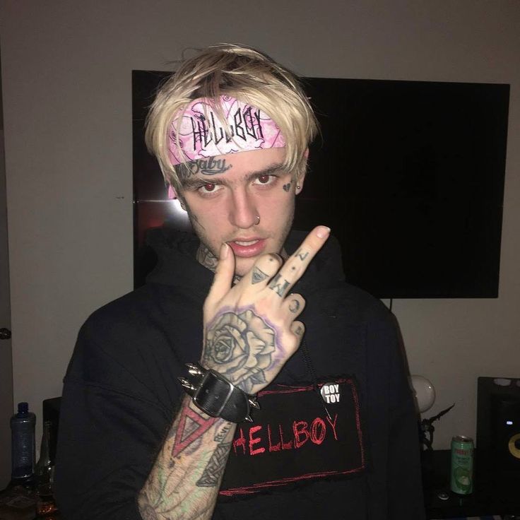 D3c0f9b59b0198cf63da78e6606c2f44  lil peep