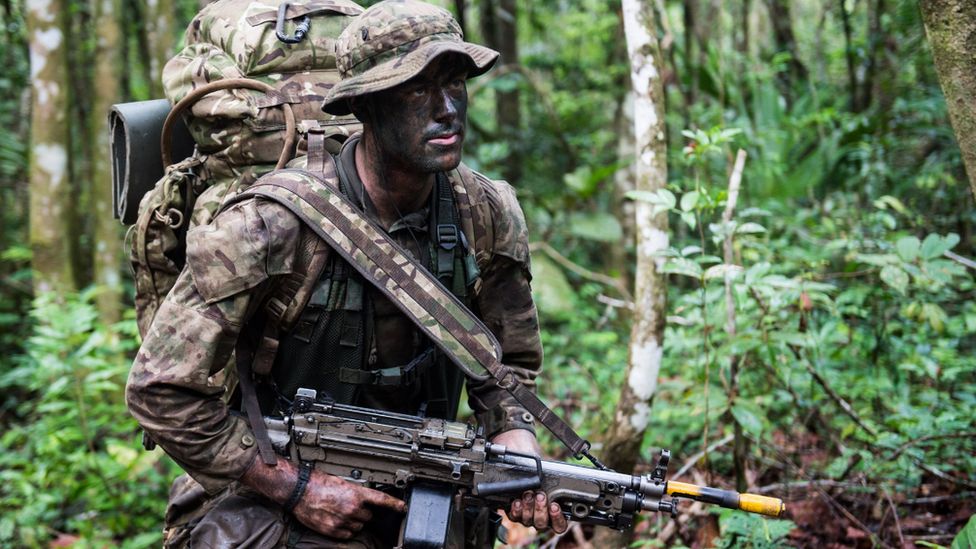  91985950 army tweet 3