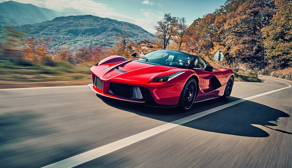 Laferrari aperta review01
