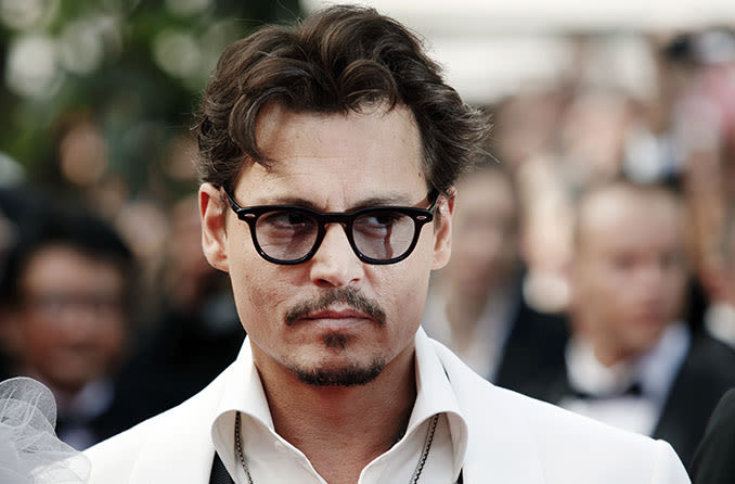 Hero famous men eyeglasses johnny depp 678x446