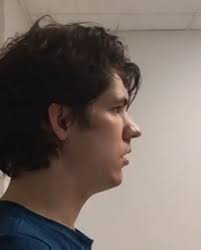 C8B5E8F1 6612 4C46 9CAD 2DEEF4048710