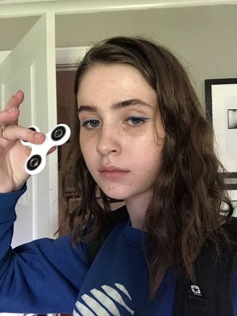 0B103B81 4AAA 4F4D AD2C 5E71495F2547