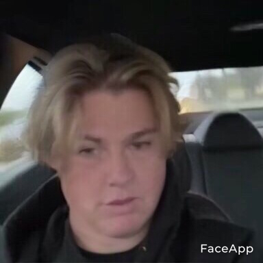 8352FE23 22C4 4549 B3AD 83FEE6BE0D08