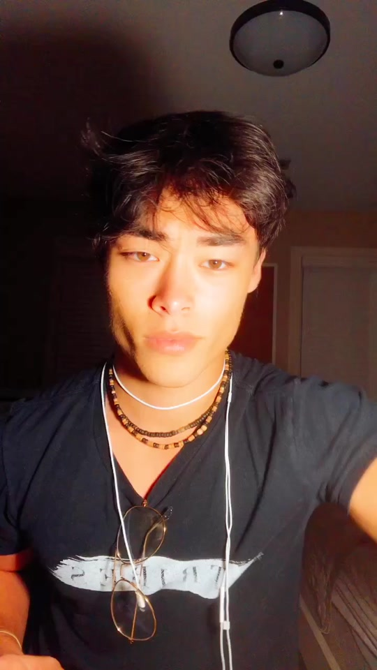 1613070112072