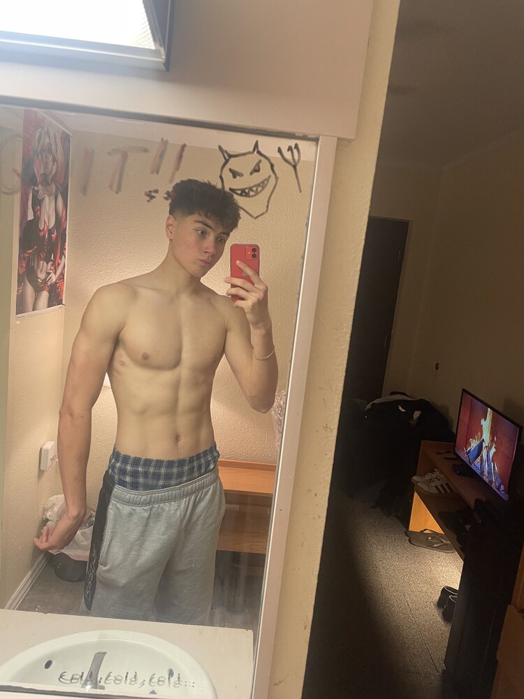 E9F97FEA 98B8 47BD 8963 848FC51445A2