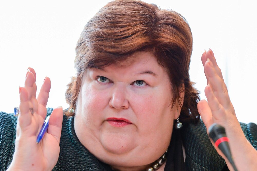 6D1B5F5E 860E 49D9 9C44 C680C20ABE13