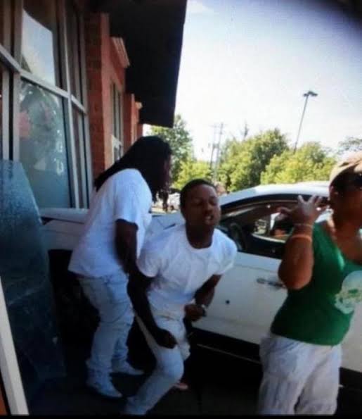 E3A7BD12 D419 4835 9631 36EF06735F96