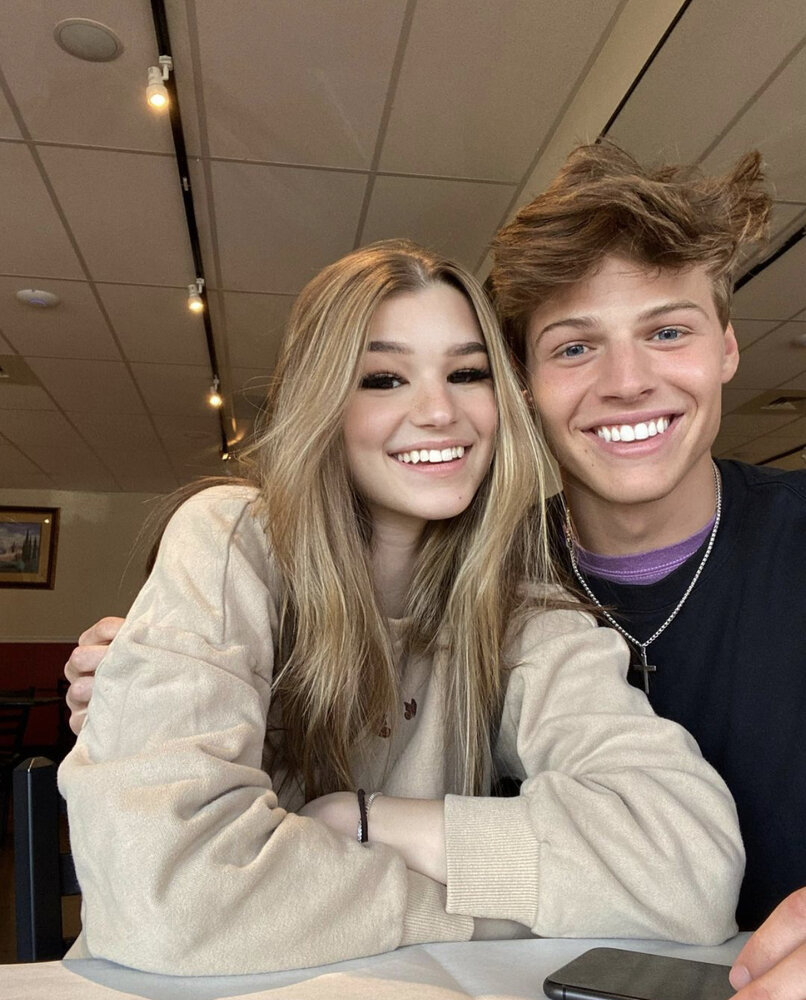 59485527 7476 40B4 92C7 09F5888EFCC4