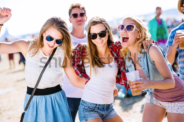 Group teenagers summer music festival 600w 425212453
