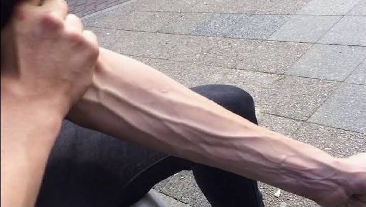 2BB8AD32 9E2D 488C BFF7 2DC91BEE2BD5