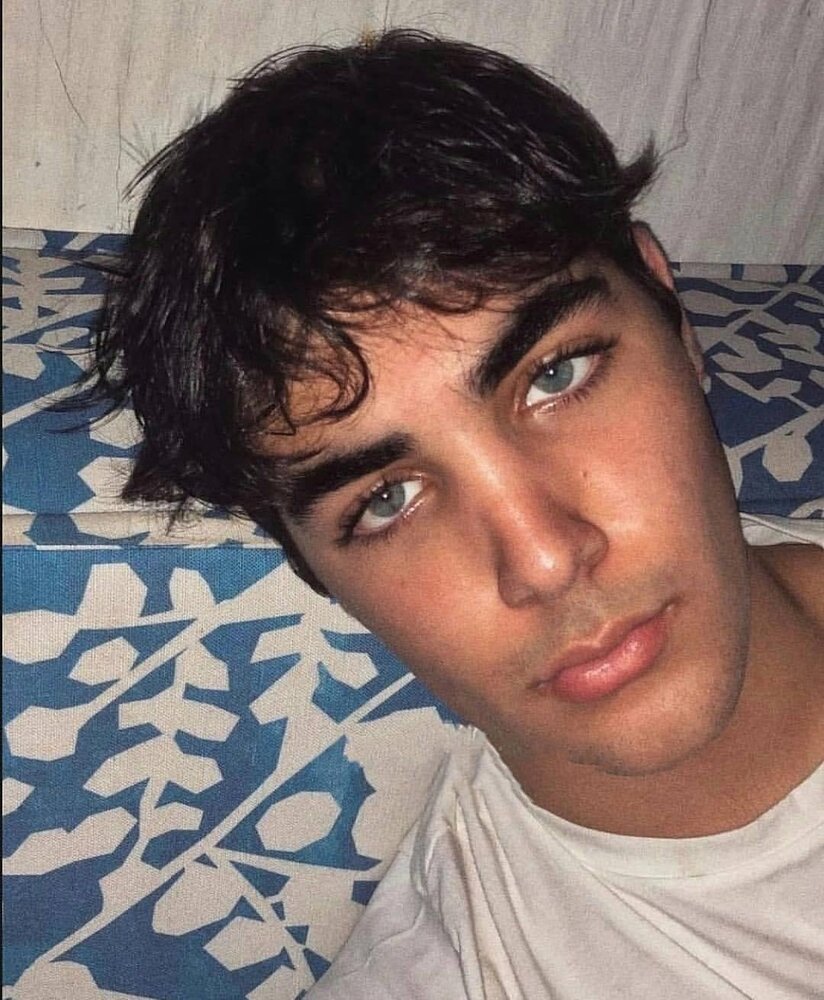 Akshay kumars son aarav bhatia is a rising star check out unseen photos 7