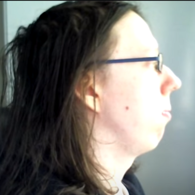 08C34279 9545 41F3 9878 264001EE041E