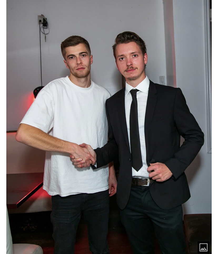 C7E11B3F C804 4317 97C8 89FF96299F1E