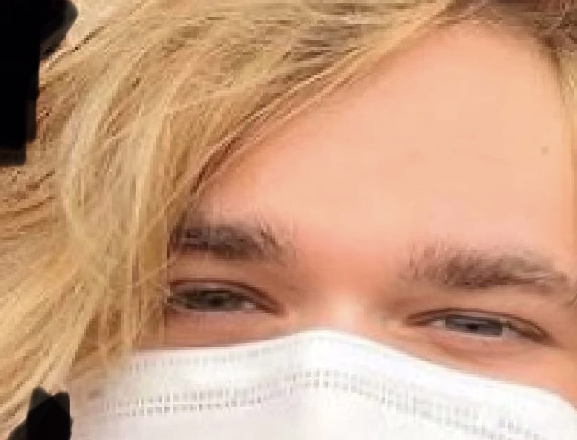 60747837 71F2 4E87 A44A E722998AE1E4