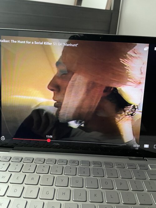 8AAE261D 34E4 4FD8 950C 9EB52F296808