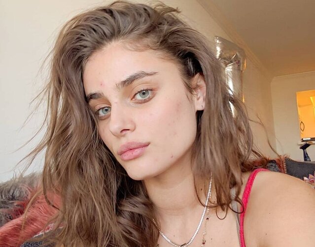 Taylor-Hill-1-2.jpg