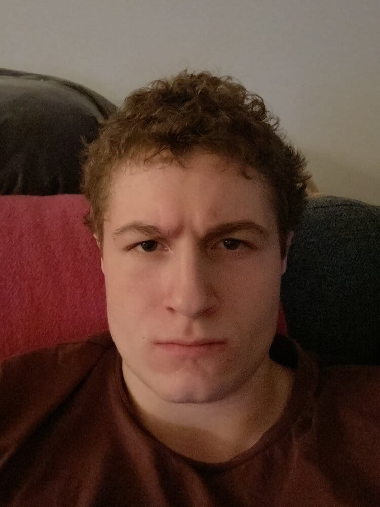 6808D610 3150 4754 8A7C 2BD5A7D28D40