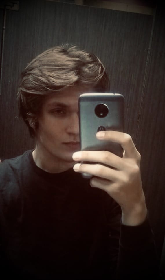 6A181527 5AF0 40AA 88EC 8743ECDC2F8B